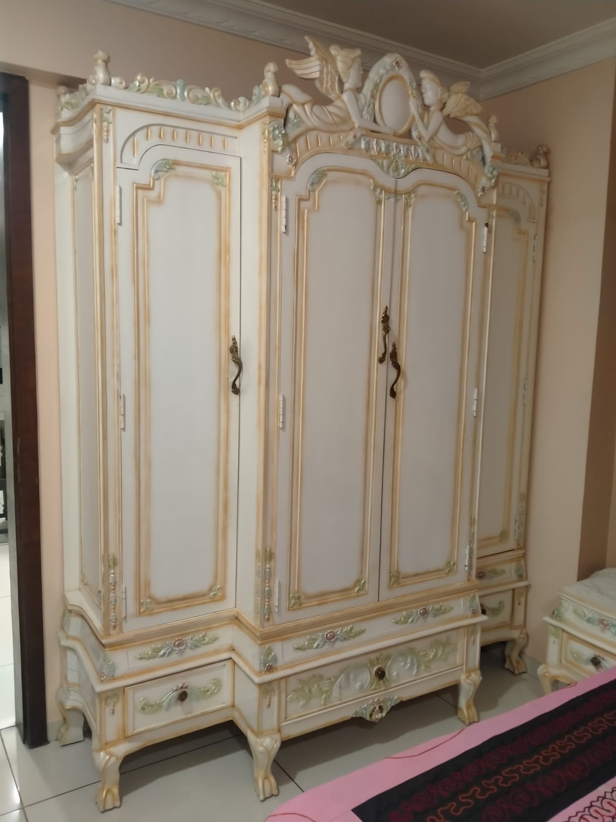 Baroque 4-Door Wardrobe